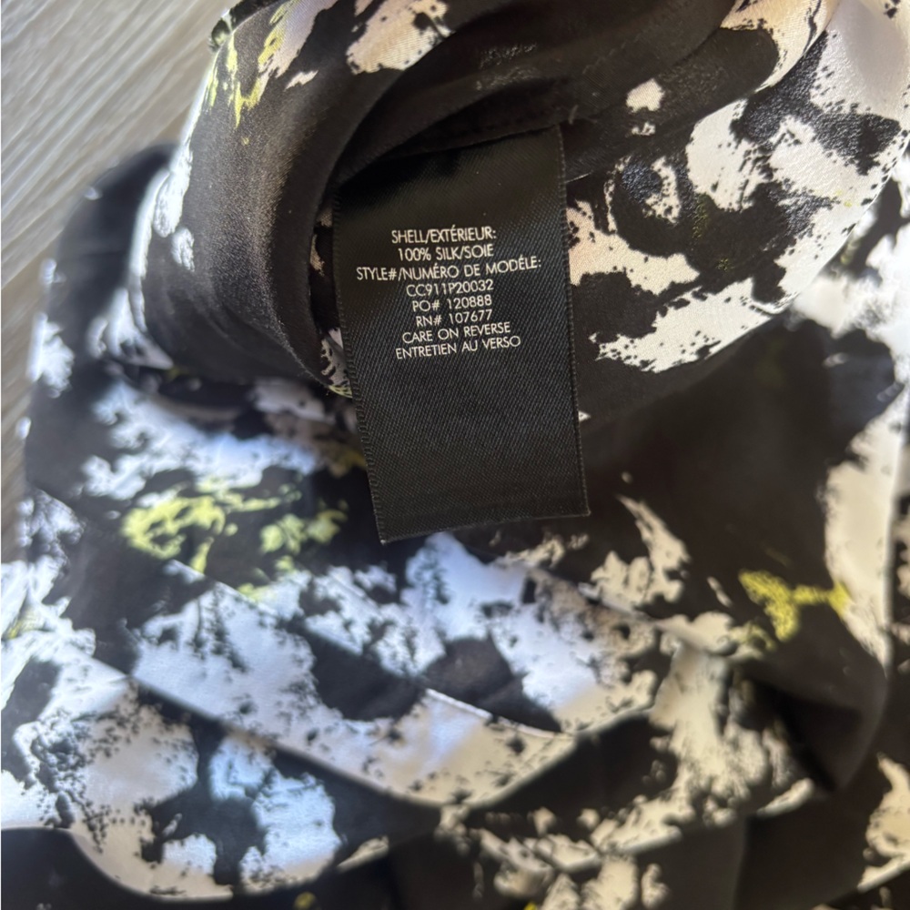 Alice + Olivia Button-down Print Divine Opal Silk Shirt - Picture 11 of 11